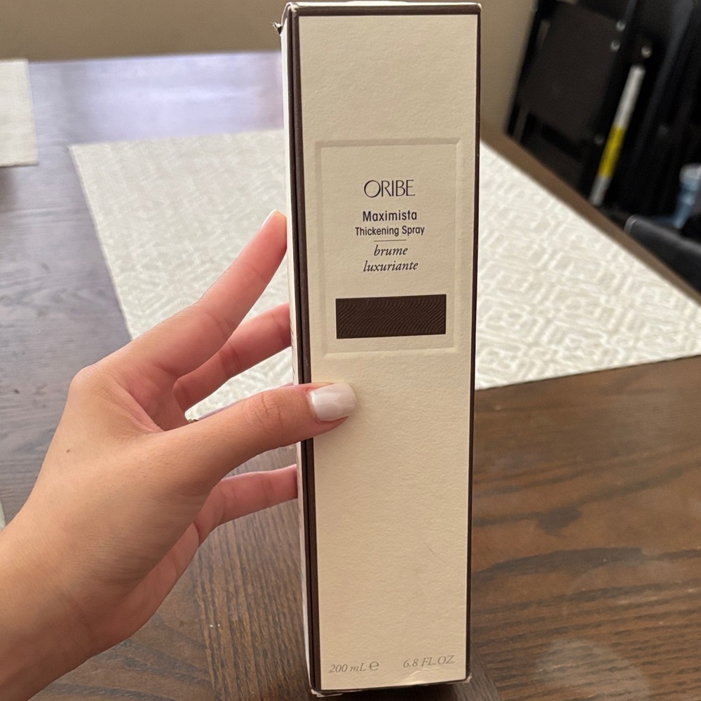 Oribe Maximista Thickening Spray in Elegant White and Brown